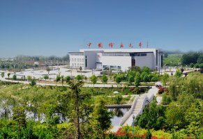 �߽����й����ʻ�֮�硱--  ��³��ҵ����140���Ա�ι۾�Ұ���黭Ժ