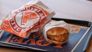 ������ĸ��˾������ҵ���»�������Ʒ���н�Popeyes���۶�����
