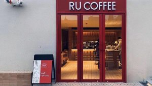 �����г���ӭ�������ˡ�����������׼ҡ��翧�ȡ�����Ϻ�