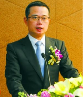 从小生意到大型连锁超市 张轩松是如何成功的