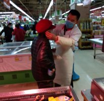 传递温暖 惠友人让爱发光