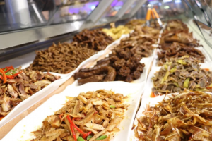 �ߺ��н��𲽽��롰�������ҡ���1������ʳҵ��ͻ����ע������