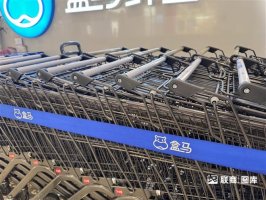 ������ҩ���꣬�������������ڰ����ʾ�ͷ�����סʳ�����ߣ�