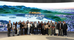 ��Ἧ���й��У�Я�ְ����ơ����Dmall��̽�������ǻ��·�ʽ